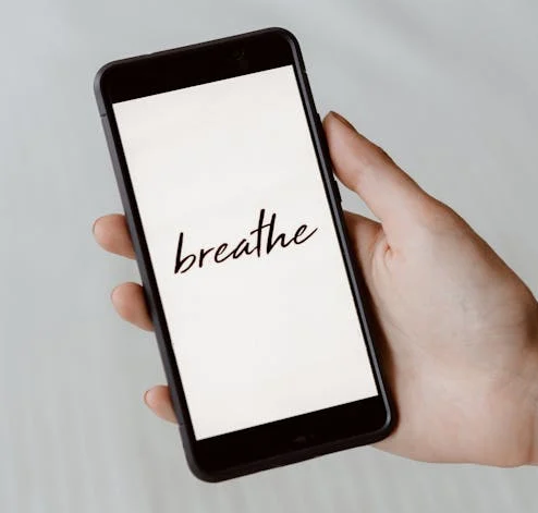 Digital Detox, Walk and Breathe Your Way to Mental Wellbeing, by Consultant Editor Dawn Carey