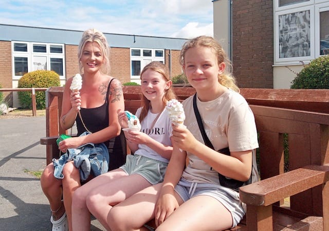 <strong>Record numbers of visitors as community school hosts free family breakfast morning</strong>