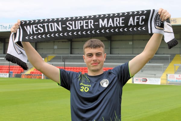 Weston-super-Mare AFC sign 16-year-old former King Alfred School Academy student Ryan Crawford