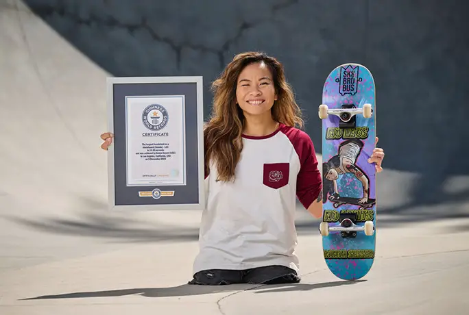 Awe-inspiring athlete born without legs scores epic skateboarding record