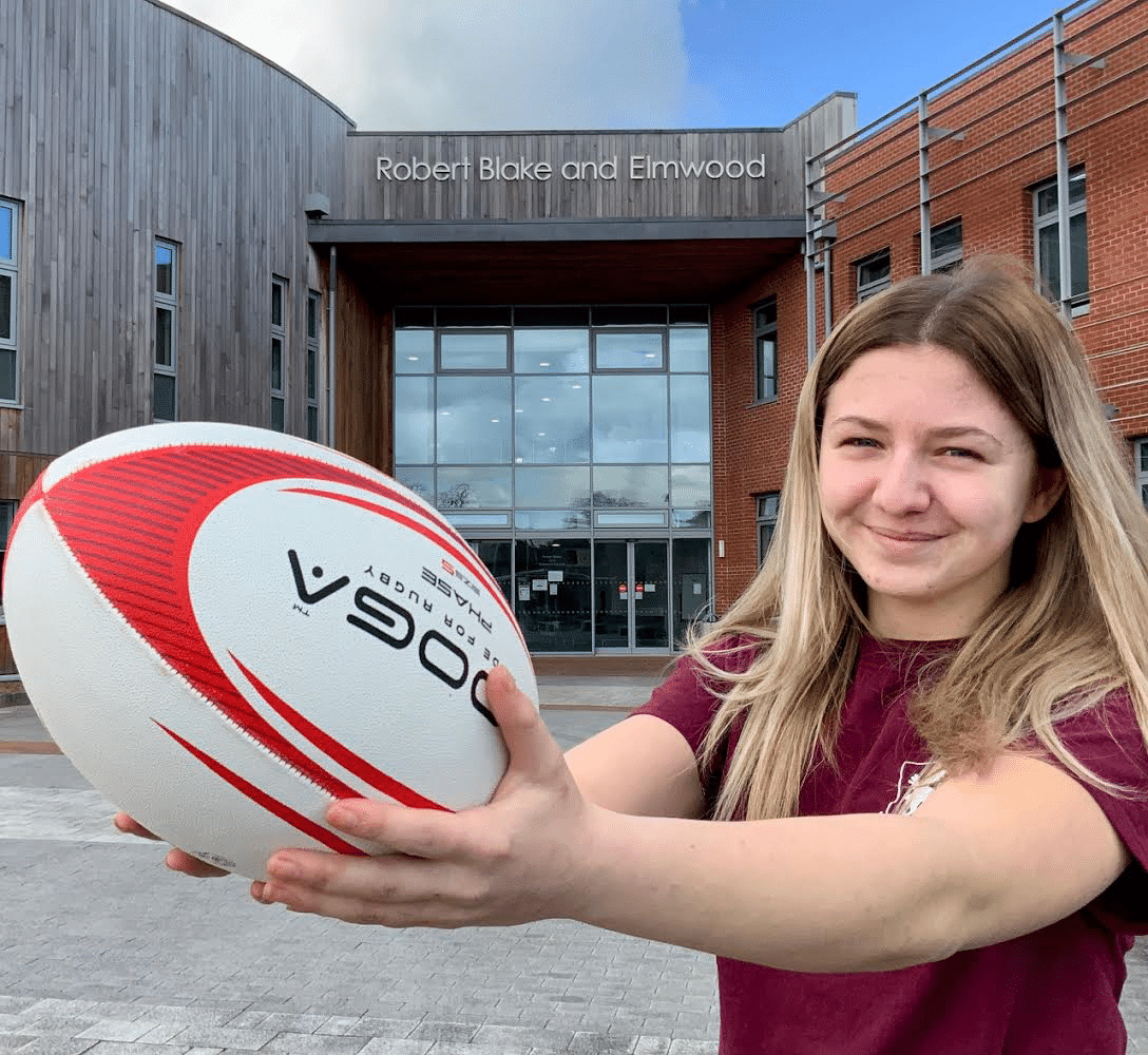Incredible Ellie aims for England rugby stardom