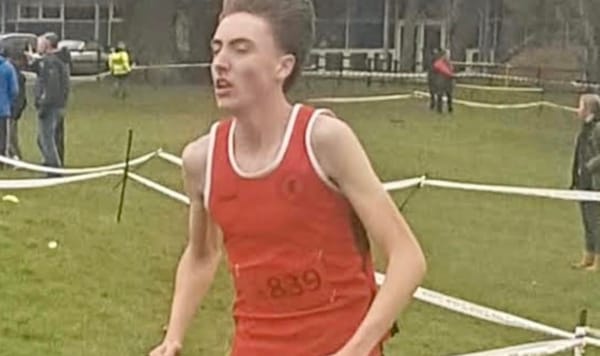 Dan breaks record in top 3000 metres race 